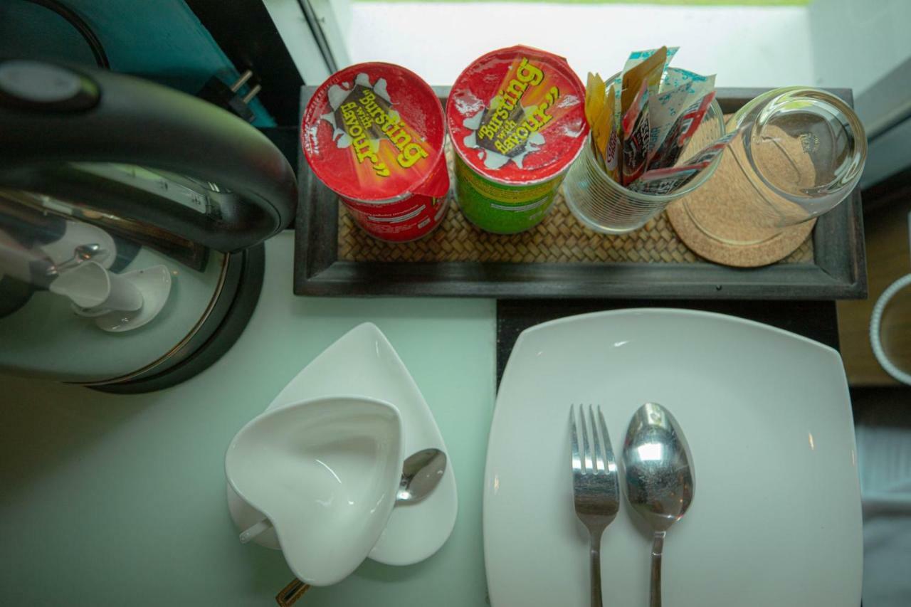 智能酒店 Ban Lam Luk Ka 外观 照片